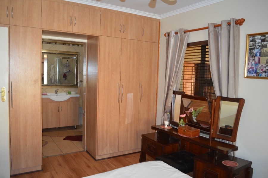 3 Bedroom Property for Sale in Wilkoppies North West